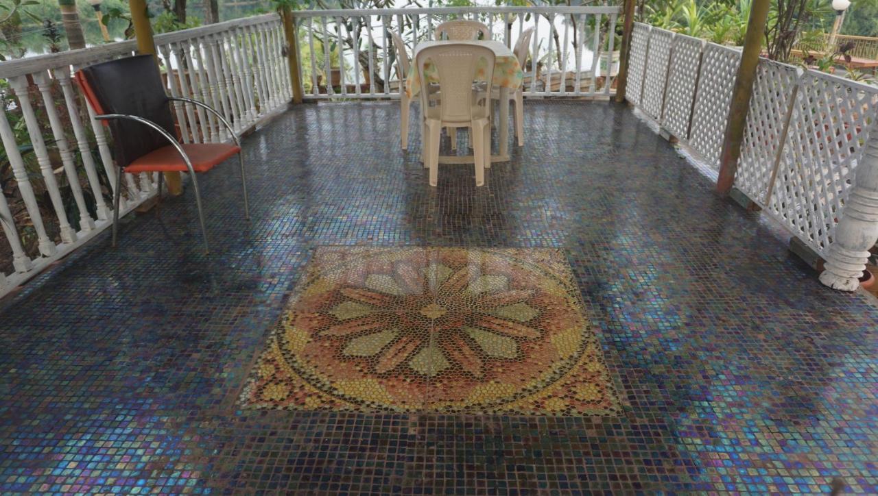 Sona Villa, The Lake Chalet Kudal  Exterior foto